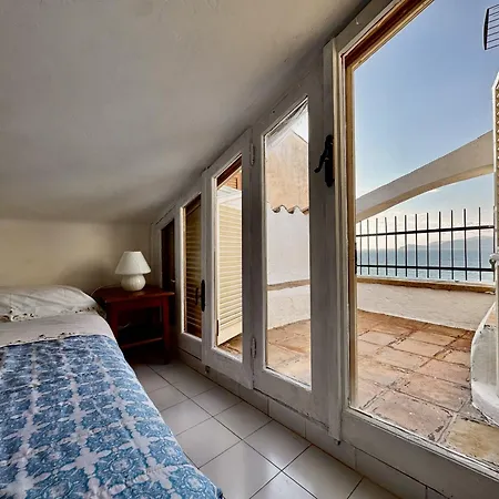 Apartment Residenza Storica Sul Mare - Holidaycasa Francesco Sperlonga